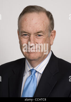 15. Dezember 2010 ist Bill O'Reilly - Atlanta, GA, USA - amerikanische TV-Moderatorin, Autorin, syndizierte Kolumnist und politischer Kommentator. [2] Er ist der Gastgeber des Programms politische Kommentare The O' Reilly Factor auf Fox News Channel.  Während der 1970er und 1980er Jahren arbeitete er als Nachrichten Reporter f Stockfoto