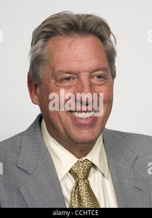 15. Dezember 2010 ist - Atlanta, GA, USA - John Maxwell, eine international anerkannte Führung Experte, Referent und Autor, der mehr als 12 Millionen Bücher verkauft hat. Seine Organisationen haben weltweit mehr als 2 Millionen Führungskräfte ausgebildet. Dr. Maxwell ist der Gründer von INJOY, maximale Wirkung, ISS und ausrüsten, int Stockfoto