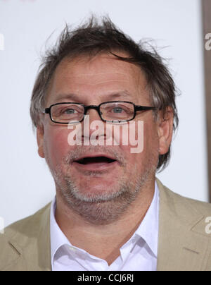 13. Dezember 2010 kommt - Westwood, Kalifornien, USA - JANUSZ KAMINSKI für die Weltpremiere des Films "Wie weißt du," im Mann Village Theater. (Kredit-Bild: © Lisa O'Connor/ZUMAPRESS.com) Stockfoto