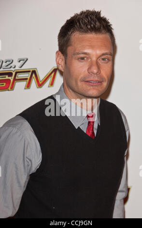 5. Dezember 2010 kommt der 102.7 KIIS FM Jingle Ball 2010 im Nokia Live Theater - Los Angeles, Kalifornien, USA - RYAN SEACREST auf dem roten Teppich. (Kredit-Bild: © Mark Samala/ZUMAPRESS.com) Stockfoto