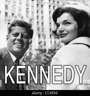 12. Oktober 1961 - New York, New York, US - Präsident JOHN F. KENNEDY mit Präsidentengattin JACKIE KENNEDY bei einem Broadway-Laufband Parade für Präsident Kennedy. (Kredit-Bild: © KEYSTONE Bilder USA/ZUMAPRESS.com) Stockfoto