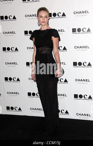 13. November 2010 statt - Los Angeles, Kalifornien, US - Schauspielerin KATE BOSWORTH bei der Museum der zeitgenössischen Kunst präsentiert "Des Künstlers Museum Happening" im MOCA. (Kredit-Bild: © Lisa O'Connor/ZUMApress.com) Stockfoto