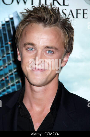 15. November 2010 - New York, New York, US - Schauspieler TOM FELTON besucht die New Yorker Premiere von Harry Potter und die Heiligtümer des Todes Â Teil 1 in der Alice Tully Hall statt. (Bild Kredit: Nancy Kaszerman/ZUMApress.com ©) Stockfoto