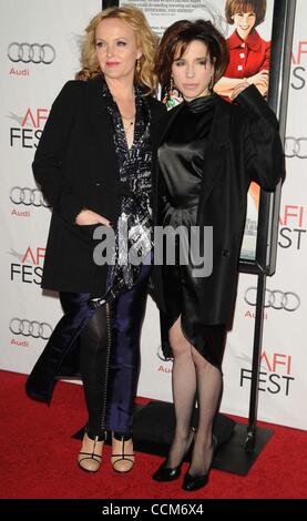 8. November 2010 - Los Angeles, Kalifornien, USA - Miranda Richardson, Sally Hawkins, Teilnahme an die 2010 AFI Fest Vorführung von Made In Dagenham Held der Mann 6 Theatre In Hollywood, Kalifornien am 8. November 2010. 2010.K66757LONG (Kredit-Bild: © D. Long/Globe Photos/ZUMApress.com) Stockfoto