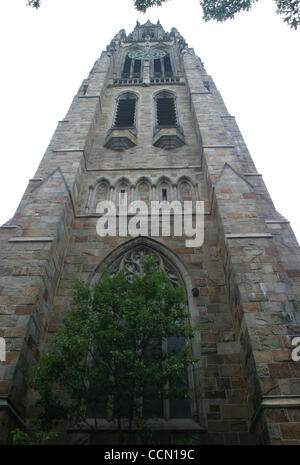 24. Juli 2004; New Haven, CT, USA; Ein Blick auf den Campus der Yale University. Beide Präsidenten Candiidates John Kerry & George W. Bush besuchte Yale sowie der Geheimgesellschaft "Skull & Knochen". Stockfoto