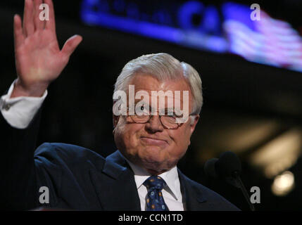 27. Juli 2004; Boston, MA, USA;  auf der 2004 abgehaltenen Democratic National Convention das Fleet Center. Stockfoto