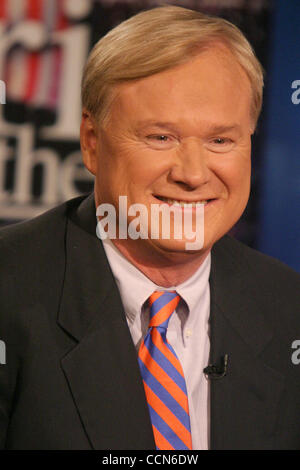 27. August 2004; New York, NY, USA; Nachrichtensprecherin CHRIS MATTHEWS in der speziellen New York Aufzeichnung seines Programms "The Chris Matthews Show" statt in den NBC Studios. Matthews ist in New York auf der Republican National Convention zu decken. Stockfoto