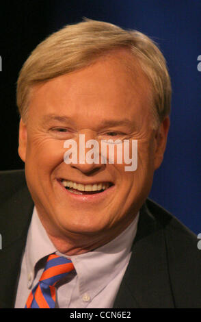 27. August 2004; New York, NY, USA; Nachrichtensprecherin CHRIS MATTHEWS in der speziellen New York Aufzeichnung seines Programms "The Chris Matthews Show" statt in den NBC Studios. Matthews ist in New York auf der Republican National Convention zu decken. Stockfoto