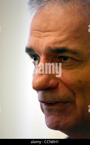 Sep 01, 2004; New York, NY, USA; RALPH NADER Pressekonferenz eine auf der Republican National Convention und seine eigene Kampagne im Intercontinental Hotel. Stockfoto