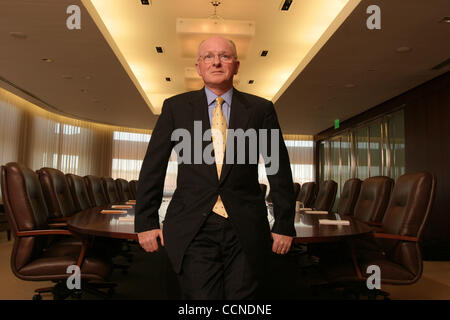 Sep 23, 2004 - San Ramon, Kalifornien, USA - ChevronTexaco Corporation Chairman und CEO DAVID J. O'REILLY fotografiert am Firmensitz in San Ramon. (Kredit-Bild: © Martin Klimek/ZUMA Press) Stockfoto