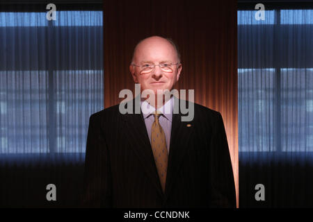 Sep 23, 2004 - San Ramon, Kalifornien, USA - ChevronTexaco Corporation Chairman und CEO DAVID J. O'REILLY fotografiert am Firmensitz in San Ramon. (Kredit-Bild: © Martin Klimek/ZUMA Press) Stockfoto