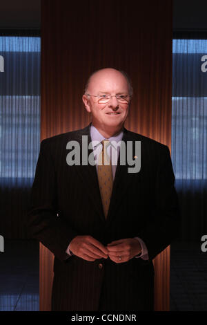 Sep 23, 2004 - San Ramon, Kalifornien, USA - ChevronTexaco Corporation Chairman und CEO DAVID J. O'REILLY fotografiert am Firmensitz in San Ramon. (Kredit-Bild: © Martin Klimek/ZUMA Press) Stockfoto