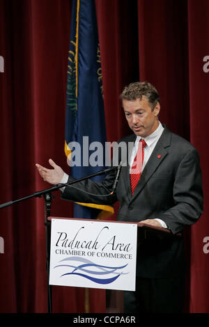 Tea Party Republikanischen Senat nominierte spricht RAND PAUL während einer Kampagne-Debatte im Luther F. Carson vier Flüsse Center. Paul ist ein Augenchirurg seine ersten Gebot für ein öffentliches Amt. Stockfoto