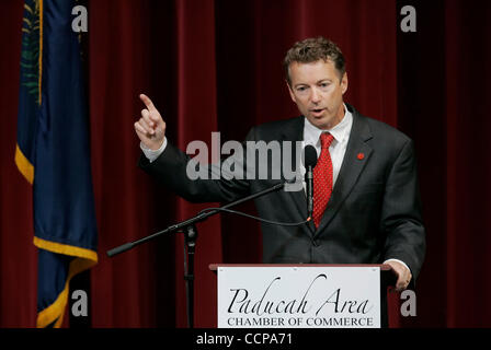 Tea Party Republikanischen Senat nominierte spricht RAND PAUL während einer Kampagne-Debatte im Luther F. Carson vier Flüsse Center. Paul ist ein Augenchirurg seine ersten Gebot für ein öffentliches Amt. Stockfoto