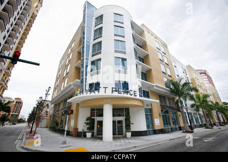 14. Oktober 2010 - West Palm Beach, FL, USA - 101410 (Lannis Waters/The Palm Beach Post) WEST PALM BEACH--Hyatt Place, an der Bundesanstalt für Straßenwesen und Lakeview Avenue in der Innenstadt von West Palm Beach. (Kredit-Bild: © Palm Beach-Post/ZUMApress.com) Stockfoto