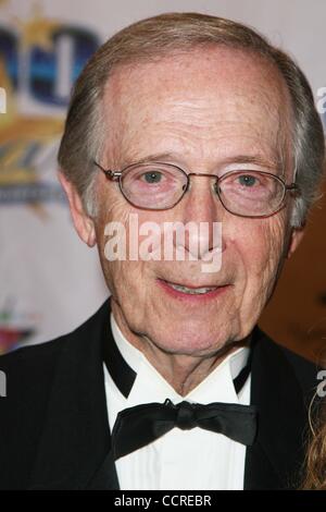 7. März 2010 - Beverly Hills, Kalifornien, USA - BERNIE KOPPEL bei der "Night of 100 Stars" 2010 Oscars party im Beverly Hills Hotel statt. (Kredit-Bild: © Scott Weiner/ZUMA Press) Stockfoto