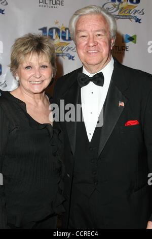 7. März 2010 - Beverly Hills, Kalifornien, USA - BRITTANY BINGER bei der "Night of 100 Stars" 2010 Oscars party im Beverly Hills Hotel statt. (Kredit-Bild: © Scott Weiner/ZUMA Press) Stockfoto