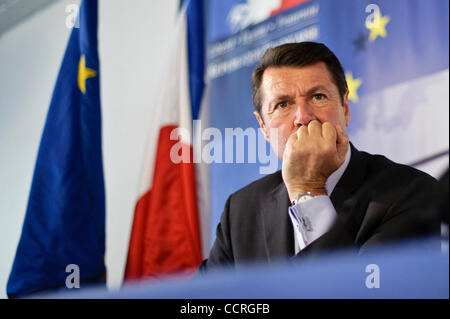 Französischer Minister für Industrie Christian Estrosi in Brüssel, Belgien am 2010-05-25 © von Wiktor Dabkowski Stockfoto