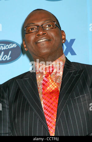 26. Mai 2004 - Hollywood, Kalifornien, US - K37538EG. DSDS FINALE-PRESSROOM IM KODAK THEATRE HOLLYWOOD UND HIGHLAND, HOLLYWOOD, CALIFORNIA.05/26/2004.  / 2004.RANDY JACKSON (Kredit-Bild: © Ed Geller/Globe Photos/ZUMAPRESS.com) Stockfoto