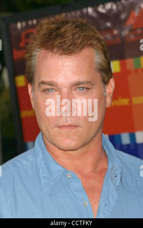 15. Juli 2004 - Hollywood, Kalifornien, US - K38285EG. DIE BOURNE VORHERRSCHAFT WELTPREMIERE AUF DER CINERAMA-KUPPEL UND ARCLIGHT KINOS, CA... 15.07.2004.  /EGI/ 2004. RAY LIOTTA(Credit Image: © Ed Geller/Globe Photos/ZUMAPRESS.com) Stockfoto