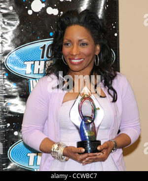 Mai 23, 2010-Philadelphia PA-USA-R&B Legende, STEPHANIE MILLS, erhält die Philadelphia-willkommen-Preis an der 3rd Annual Music und Unterhaltung-Konferenz im Pennsylvania Convention Center in der Innenstadt von Philadelphia. (Kredit-Bild: (c) Ricky Fitchett/ZUMA Press) Fotograf: Ricky Fitchett Stockfoto