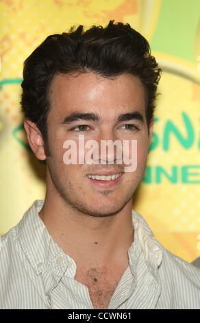 15. Mai 2010 kommt - Burbank, Kalifornien, USA - KEVIN JONAS bei Disney und ABC Television Group Sommer Presse Festmahl bei ABC in Burbank. (Kredit-Bild: © Lisa O'Connor/ZUMA Press) Stockfoto