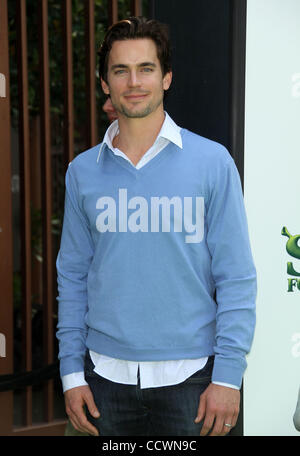 16. Mai 2010 statt - Universal City, Kalifornien, USA - Schauspieler MATT BOMER Ankunft in der "Shrek Forever After"-Los Angeles-Premiere im Gibson Amphitheatre. (Kredit-Bild: © Lisa O'Connor/ZUMA Press) Stockfoto