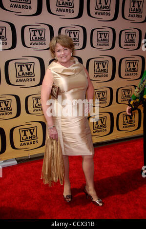 17. April 2010 - Hollywood, Kalifornien, USA - Lauren Tewes während der 8. Annual TV Land Awards, gehalten am Sony Studio, am 17. April 2010, in Culver City, Kalifornien... 2010.I15182MGE (Kredit-Bild: © Michael Germana/Globe Photos/ZUMApress.com) Stockfoto