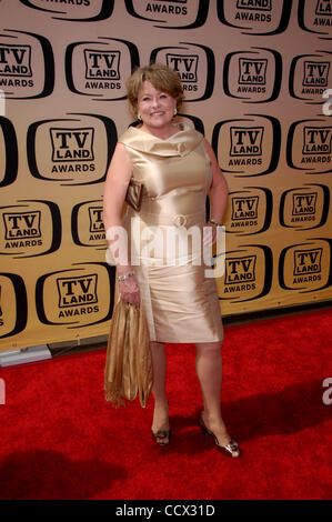 17. April 2010 - Hollywood, Kalifornien, USA - Lauren Tewes während der 8. Annual TV Land Awards, gehalten am Sony Studio, am 17. April 2010, in Culver City, Kalifornien... 2010.I15182MGE (Kredit-Bild: © Michael Germana/Globe Photos/ZUMApress.com) Stockfoto