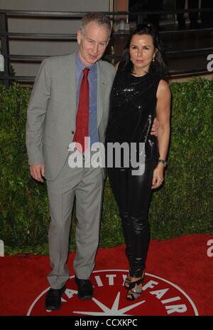 7. März 2010 - Los Angeles, California, Vereinigte Staaten von Amerika - JOHN MCENROE und Frau PATTY SMYTH besucht die 2010 Vanity Fair Oscar Party in The Sunset Tower Hotel in West Hollywood, Kalifornien am 03 07 10 2010... K6 Stockfoto