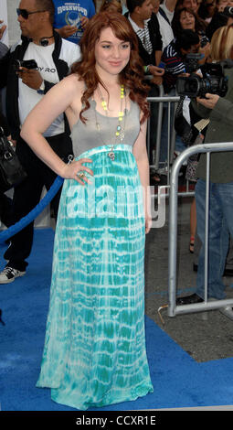 17. April 2010 - Los Angeles, Kalifornien, USA - JENNIFER STONE besucht die blauen Teppich Premiere der Ozeane Held am El Capitan Theatre In Hollywood, CA. 17.04.10. 2010.K64617LONG (Kredit-Bild: © D. Long/Globe Photos/ZUMApress.com) Stockfoto