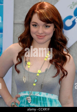 17. April 2010 - Los Angeles, Kalifornien, USA - JENNIFER STONE besucht die blauen Teppich Premiere der Ozeane Held am El Capitan Theatre In Hollywood, CA. 17.04.10. 2010.K64617LONG (Kredit-Bild: © D. Long/Globe Photos/ZUMApress.com) Stockfoto