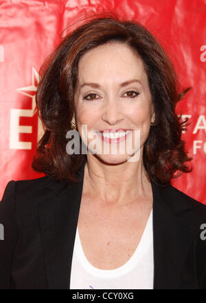 LILLY TARTIKOFF besucht die 13. jährliche EIF Revlon Run / Walk für Frauen statt auf dem Times Square. Stockfoto