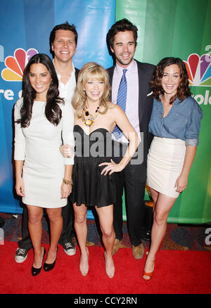 (L-R) Darsteller OLIVIA MUNN, MARY ELIZABETH ELLIS, CHRISTINE WOODS, HAYES MACARTHUR und DAVID WALTON besuchen die NBC im Voraus im New York Hilton Hotel. Stockfoto