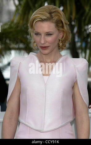 12. Mai 2010 - Hollywood, Kalifornien, US - CATE BLANCHETT.'' Robin Hood'' Photocall 63rd Annual Cannes Filmfestival in Cannes, Frankreich 12.05.2010. K64992RHARV. (Kredit-Bild: © Roger Harvey/Globe Photos/ZUMApress.com) Stockfoto