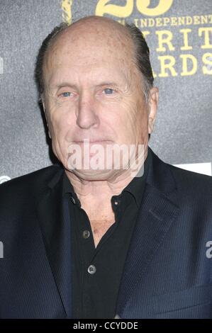 5. März 2010 abgehaltenen LA LIVE Event Deck, Los Angeles, Kalifornien, USA - Schauspieler ROBERT DUVALL bei der 25. Film Independent Spirit Awards. (Kredit-Bild: © Paul Fenton/ZUMA Press) Stockfoto