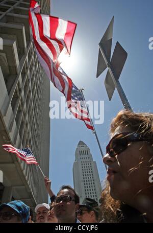 Mai 01, 2010 - Los Angeles, Kalifornien, USA - über 100.000 Demonstranten versammeln sich für eine Einwanderung Maikundgebung. (Kredit-Bild: © Ringo Chiu/ZUMA Press) Stockfoto