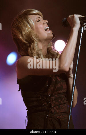 4. Mai 2008; Indio, Kalifornien, USA; Musiker CARRIE UNDERWOOD während Stagecoach-Country-Musik-Festival 2008 im Empire Polo Club. Obligatorische Credit: Foto von Vaughn Youtz/ZUMA Press. (©) Copyright 2007 von Vaughn Youtz. Stockfoto