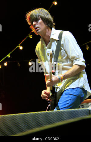 Pflaster auf dem Coachella Valley Music and Arts Festival in Indio, Kalifornien am 18. April 2010 durchführen.  Band-Mitglieder;  Stephen Malkmus Bob Nastanovich Scott Kannberg Steve West Mark Ibold Stockfoto