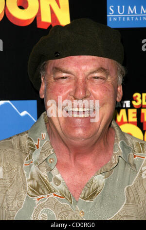 3. August 2008 - Hollywood, Kalifornien, US - I13570CHW.'' FLY ME TO THE MOON'' LOS ANGELES PREMIERE. DIRECTORS GUILD OF AMERICA, HOLLYWOOD, CA.08/03/08.STACY KEACH (Kredit-Bild: © Clinton Wallace/Globe Photos/ZUMAPRESS.com) Stockfoto