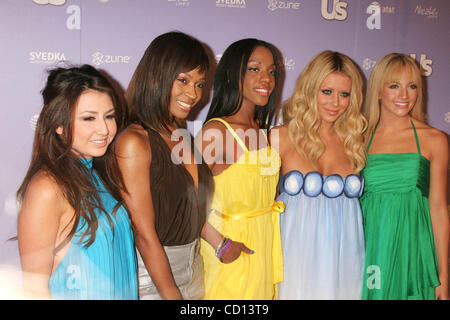 17. April 2008 - Hollywood, Kalifornien, US - I13312CHW. US WEEKLY HOT HOLLYWOOD 2008. BESO, HOLLYWOOD, CALIFORNIA 04-17-2008.DANITY-KANE -L-R - AUNDREA FIMBRES, D.WOODS, DAWN RICHARDS, AUBREY O' Day und SHANNON BEX (Kredit-Bild: © Clinton Wallace/Globe Photos/ZUMAPRESS.com) Stockfoto