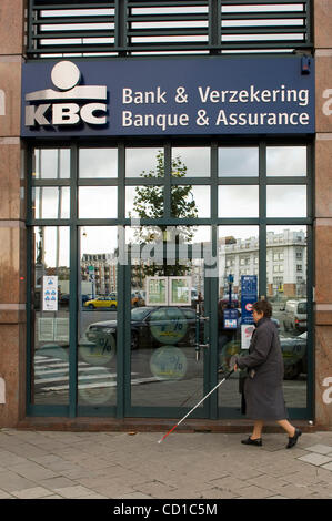 Die belgische Bank KBC Headquarter in das Stadtzentrum von Brüssel am 27. Oktober 2008. KBC wurde am 27. Oktober die neuesten belgische Bank zu seiner Hauptstadt abgestützt werden durch den belgischen Staat, der um 3,5 Milliarden Euro (4,4 Milliarden USdollars) Pumpen ist in der Gruppe nach einem Einbruch der Aktie. Darauf, dass während seiner Stockfoto