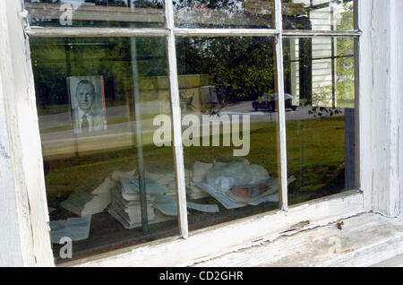 MORELAND, GA - 24 APRIL: Das Elternhaus von Autor Erskine Caldwell, bekannt als "Kleine Manse" Moreland, Georgien auf Dienstag, 24. April 2007. Caldwell schrieb "Tobacco Road" und "Gottes kleiner Acker." (Foto von Erik S. weniger / für die New York Times) Stockfoto