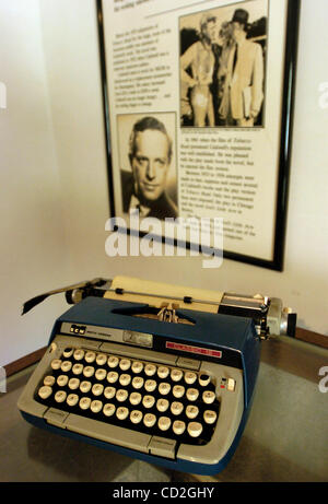 MORELAND, GA - 24 APRIL: Das Elternhaus von Autor Erskine Caldwell, bekannt als "Kleine Manse" Moreland, Georgien auf Dienstag, 24. April 2007. Caldwell schrieb "Tobacco Road" und "Gottes kleiner Acker." (Foto von Erik S. weniger / für die New York Times) Stockfoto