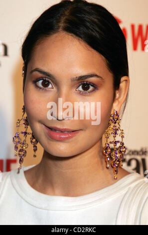19. März 2008 - New York, NY, USA - Schauspieler Jonathan Rhys Meyers Freundin Socialite REENA HAMMER bei der New York Premiere von Showtime "The Tudors" Staffel 2 im Sheraton Hotel in New York statt. (Kredit-Bild: © Nancy Kaszerman/ZUMA Press) Stockfoto