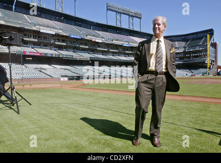 Riesen Präsident und Managing General Partner Peter Magowan besucht Medientag im AT&T Park in San Francisco auf Mittwoch, 26. März 2008.  (Mathew Sumner/San Mateo County Times) Stockfoto