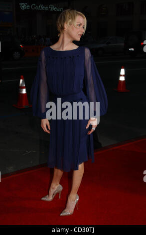 31. März 2008 - Hollywood, Kalifornien, US - I13036PR. DIE PREMIERE VON "LEATHERHEADS '' BEI GRAUMANS CHINESE THEATRE, HOLLYWOOD, CA 31.03.2008.  --2008.RENEE ZELLWEGER (Kredit-Bild: © Phil Roach/Globe Photos/ZUMAPRESS.com) Stockfoto