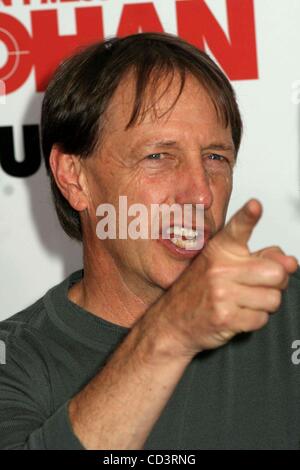 4. Juni 2008 - New York, New York, US - K58542ML.'' SIE LEG DICH NICHT MIT ZOHAN AN "PREMIERE. ZIEGFELD THEATER, NEW YORK New York 04.06.2008.  -2008 (Kredit-Bild: © Mitchell Levy/Globe Photos/ZUMAPRESS.com) Stockfoto