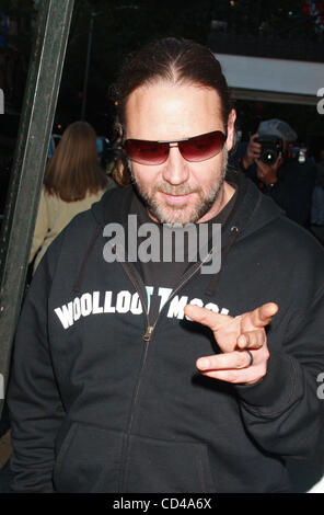 Sep 18, 2008 - New York, NY, USA - RUSSELL CROWE unterwegs in New York City gesichtet.  (Bild Kredit: © Dan Herrick-KPA/Dan Herrick/ZUMA Press) Stockfoto
