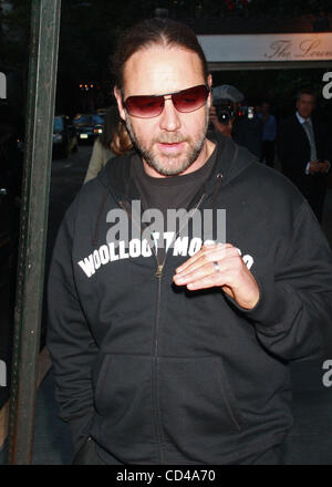 Sep 18, 2008 - New York, NY, USA - RUSSELL CROWE unterwegs in New York City gesichtet.  (Bild Kredit: © Dan Herrick-KPA/Dan Herrick/ZUMA Press) Stockfoto